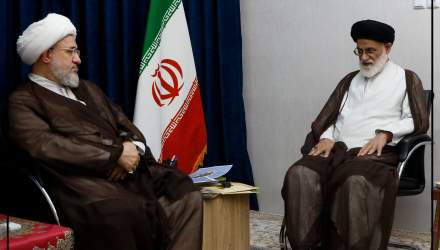 دیدار اعضای ستاد برگزاری همایش بین‌المللی دکترین مهدویت با آیت الله اراکی عضو خبرگان رهبری